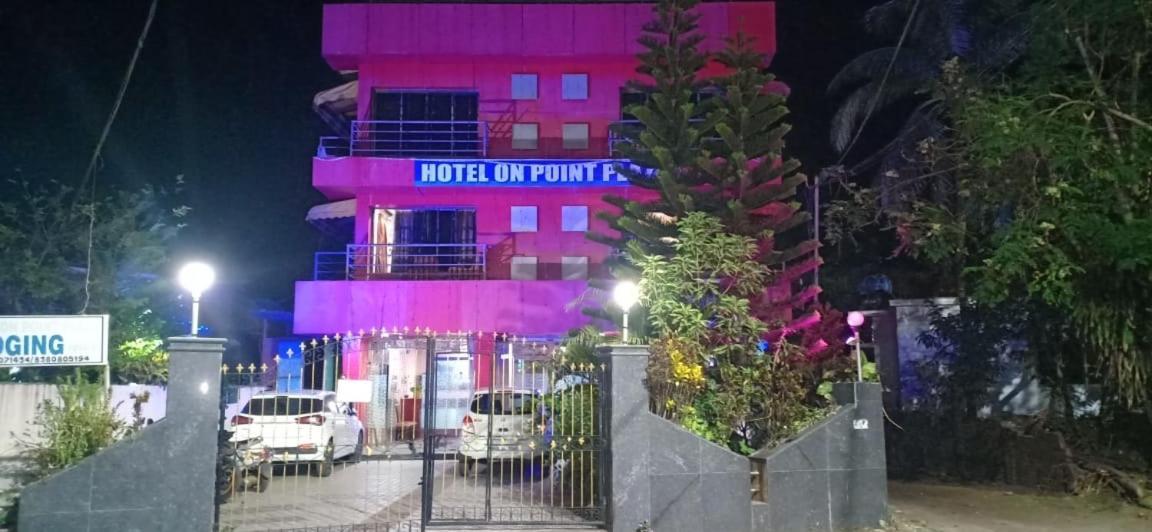 Bed and Breakfast On Point Plaza Murūd Exterior foto